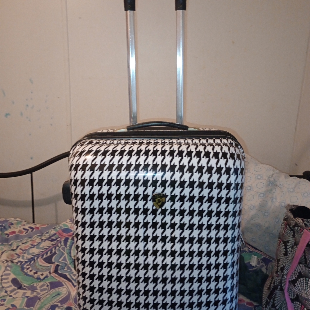 Heys houndstooth luggage pull behind hard side bag plastic travel luggage